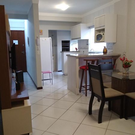 Aconchegante Apartamento Pe Na Areia Na Praia De Ingleses Gaivotas 70M Do Mar Florianopolis Exterior photo